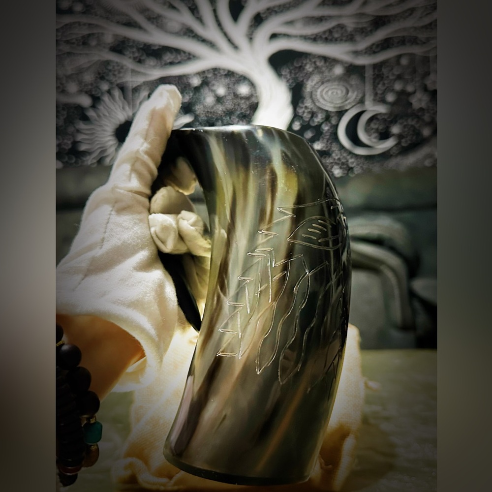 Viking Drinking Horn Mug with engraving - Picture 8 of 15